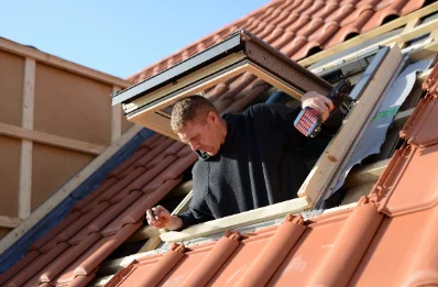 Pose de fenêtres de toit Velux à Jully